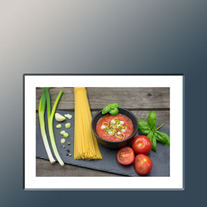 Template mit Foto von Tomatensuppe